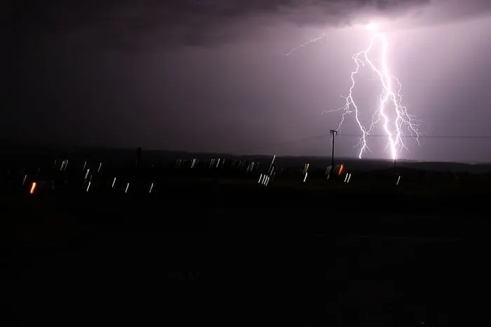 雷暴，提尔申鲁斯，闪电，夜间雷暴，闪电纬线，夏季雷暴，闪电，夜间