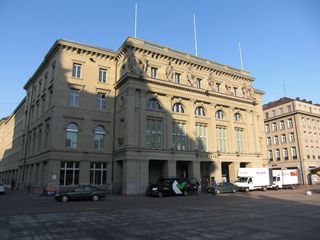 伯尔尼，瑞士市中心，建筑外观，建筑结构，建筑，交通方式，机动车