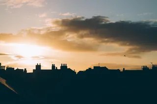 建筑、鸟类、建筑物、城市、城市景观、云、黎明、黄昏