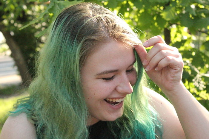 女孩，欢乐，笑声，头像，肖像，头发，年轻人，微笑