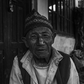尼泊尔、jhor mahankal、黑白、城市、乡村、村庄、老人、祖父