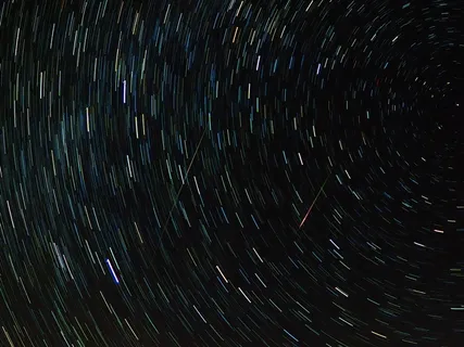 流星,流星,英仙座,星迹,星迹,恒星,夜空,地球自转 流星,流星,英仙座,星迹,星迹,恒星,夜空,地球自转