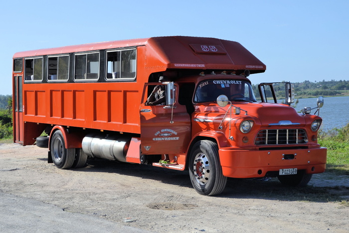 橙色、卡车、车身、水、白天、古巴、汽车、oldtimer
