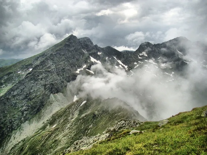 fagaras、mountains、transylvania、scenics-nature、cloud-sky、beauty in nature、mountain、sky