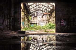 棕色混凝土建筑，失去的地方，房间，离开，照片，旧，腐烂，失效