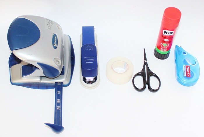 采购产品办公室，办公室配件，办公用品，打孔机，钉，剪刀，胶笔，修正带