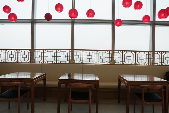 餐厅，LinkedIn，办公室，香港，窗户，没有人，桌子，室内