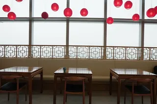 餐厅，LinkedIn，办公室，香港，窗户，没有人，桌子，室内