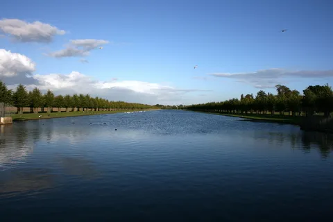 无限、水、存在、天空、倒影、和平、和谐、汉普顿宫 无限、水、存在、天空、倒影、和平、和谐、汉普顿宫