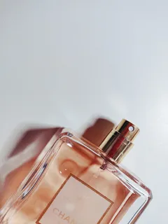 香水瓶特写照片 香水瓶特写照片