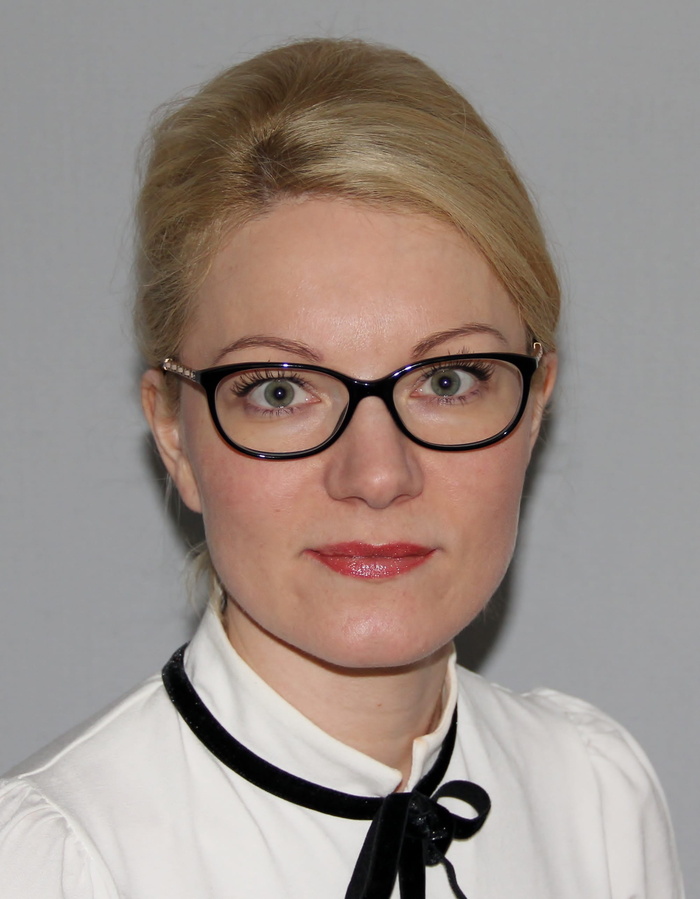 女人，女商人，老板，肖像，眼镜，看相机，头像，眼镜