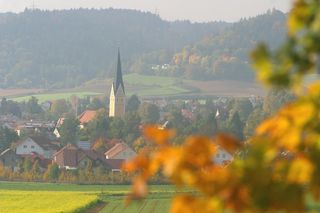 altmühl valley，秋意，töging，迪特福市，建筑结构，建筑外观，建筑，树木