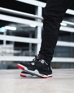 服装，鞋类，鞋，服装，人，人，运动鞋，跑鞋