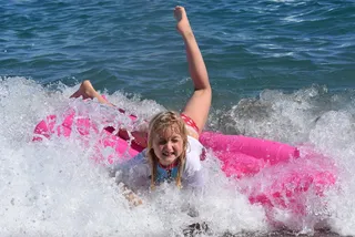 儿童、海浪、人、海、女孩、防紫外线服装、假日、海洋