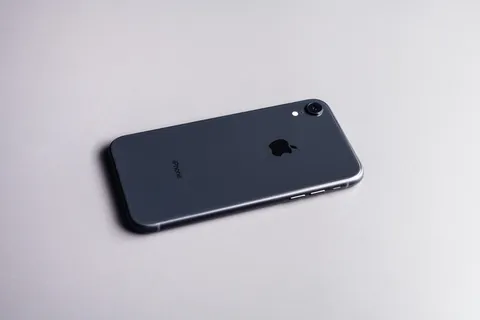 白色表面银色iPhone 7 白色表面银色iPhone 7