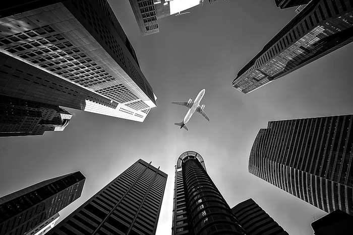 低，角度，灰度照片，飞机，高层，建筑，空中，航空公司