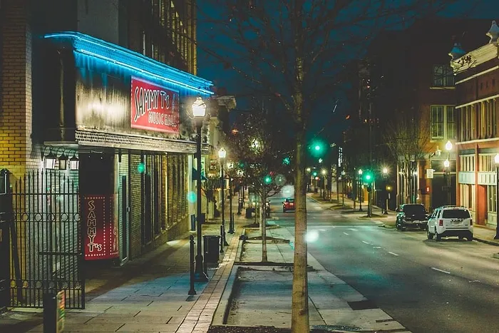 街头摄影、霓虹灯、早晨、汽车、道路、市中心、人行道、路灯