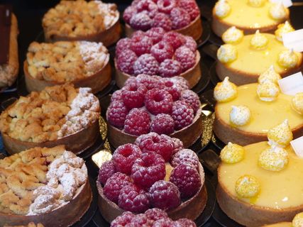 蛋糕、装饰蛋糕、甜食、装饰蛋糕、奶油、甜点、小点心、糖果