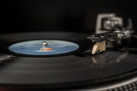 黑色乙烯基唱片，乙烯基唱片，播放器，唱片，乙烯基，groove，转盘，音乐