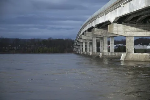 美国、纽约、河流、天空、太阳、水、多云、交叉点
