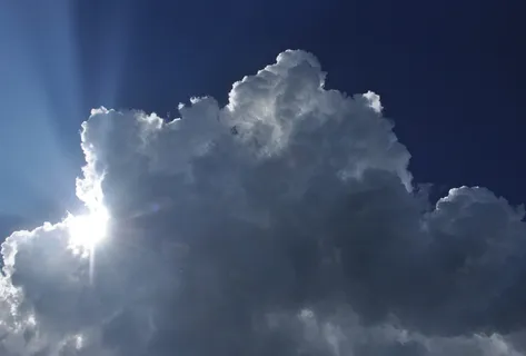 天空,云,太阳,暴风雨,光线,光,背光,云-天空 天空,云,太阳,暴风雨,光线,光,背光,云-天空