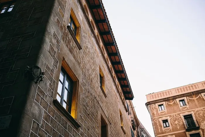 西班牙巴塞罗那的联排别墅