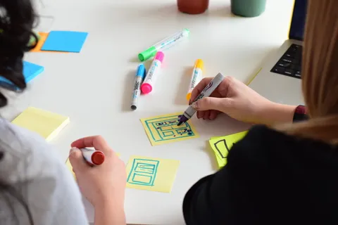 计算机，硬件，计算机键盘，电子，键盘，计算机硬件，人，人