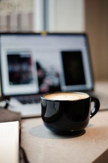 咖啡杯，杯子，拿铁，家具，桌子，美国，书呆子，弗里斯科