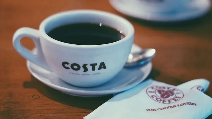 黑咖啡，黑咖啡，咖啡，杯子，饮料，过滤咖啡，勺子，白咖啡