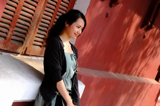 女孩，越南，顺化市，肖像，亚洲人，窗户，年轻人，四分之三长