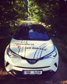 česko，oslavička，绿色汽车，生态汽车，exo，c-hr，丰田c-hr，混合动力汽车