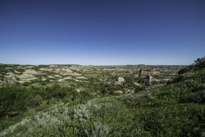 北达科他州西奥多·罗斯福国家公园的彩色峡谷景观