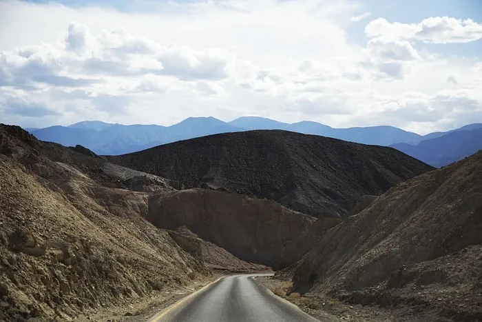 死亡谷国家公园，沙漠，山脉，道路，山谷，山脉，天空，自然之美