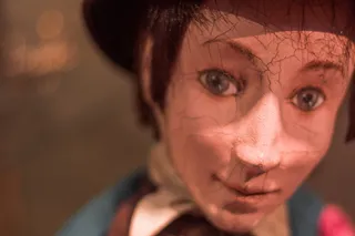 服装，衣服，帽子，帽子，人，人，脸，头