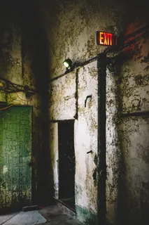 建筑、建筑、基础设施、结构、设施、陈旧、废弃、肮脏 建筑、建筑、基础设施、结构、设施、陈旧、废弃、肮脏