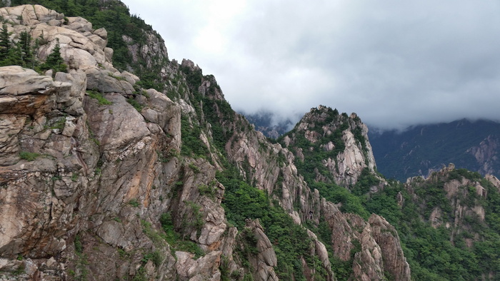 大韩民国江原道石城谢拉山灰色鸟瞰山