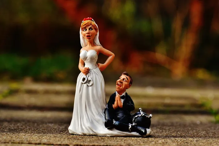 新娘和新郎，手铐，脚镯，结婚，婚礼，结婚，新郎，新娘