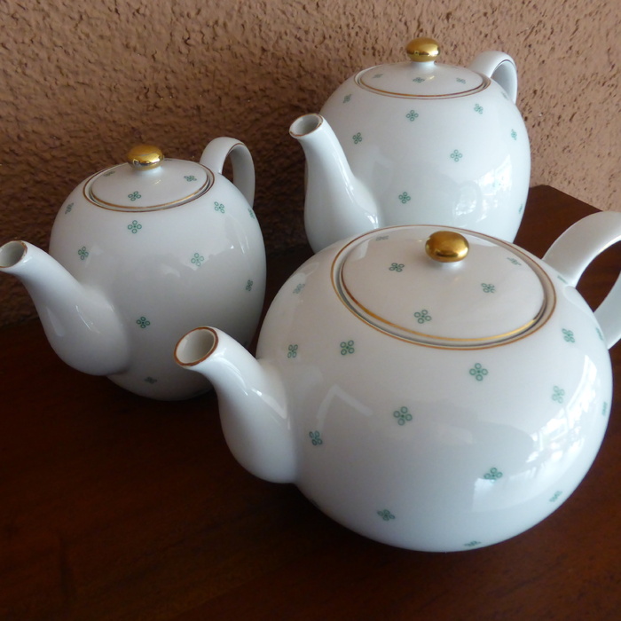 采购产品瓷器，餐具，咖啡壶，茶壶，绿色，白色，金边，陶瓷