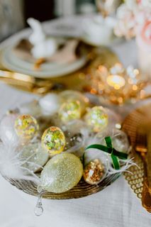 复活节餐桌装饰