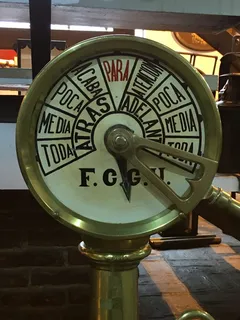 加速器,船,好,特写,室内,金属,无人,交通工具 加速器,船,好,特写,室内,金属,无人,交通工具