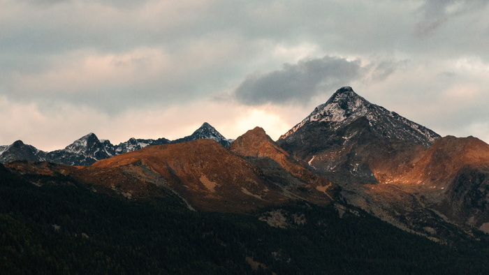 黑白山