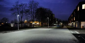 路面反射、格罗宁根、保利土木、夜间、建筑外部、照明、街道、城市