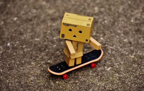 丹波,滑板,驾驶,搞笑,身材,甜美,黄色,机器人 丹波,滑板,驾驶,搞笑,身材,甜美,黄色,机器人