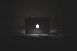 macbook、apple、light、笔记本电脑、电脑、夜晚、床、科技