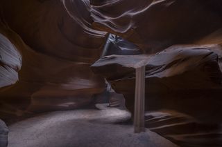 棕色峡谷，羚羊峡谷，夜晚，黑暗，建筑，洞穴，洞穴，地质学