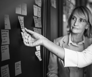 分析、黑白、头脑风暴、简报、商业、商人、女商人、女商人