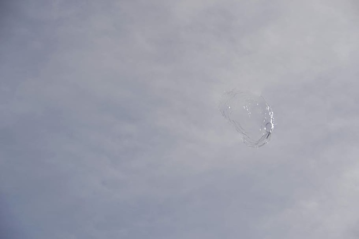 天空，自然，无人，飞翔，云天，低角度视野，泡泡，白天