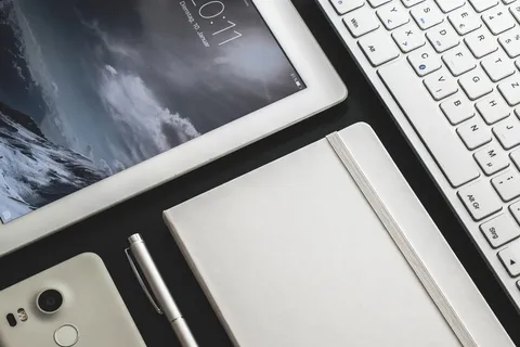 Turn、white、ipad、科技、手机、平板电脑、通信、电脑 Turn、white、ipad、科技、手机、平板电脑、通信、电脑