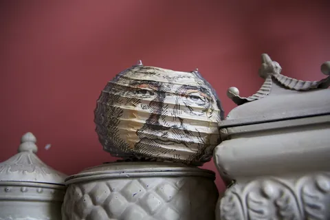 美国,布鲁克林,物体,装饰,脸,纸机,家,容器 美国,布鲁克林,物体,装饰,脸,纸机,家,容器