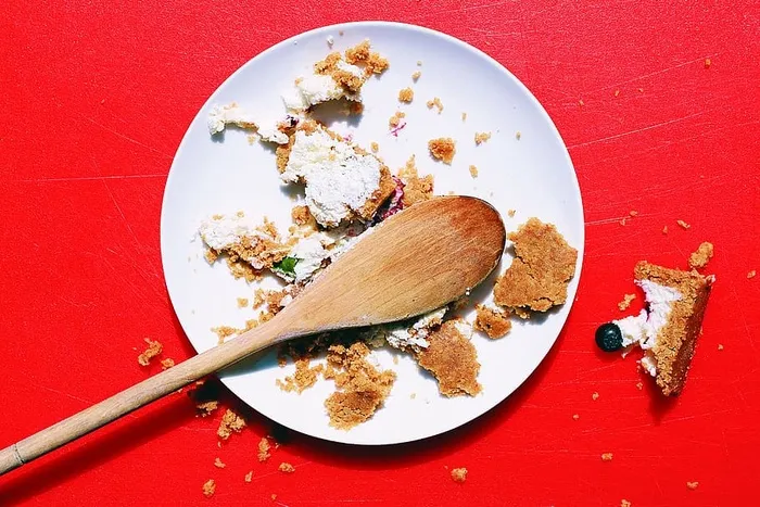 凌乱的蛋糕甜点